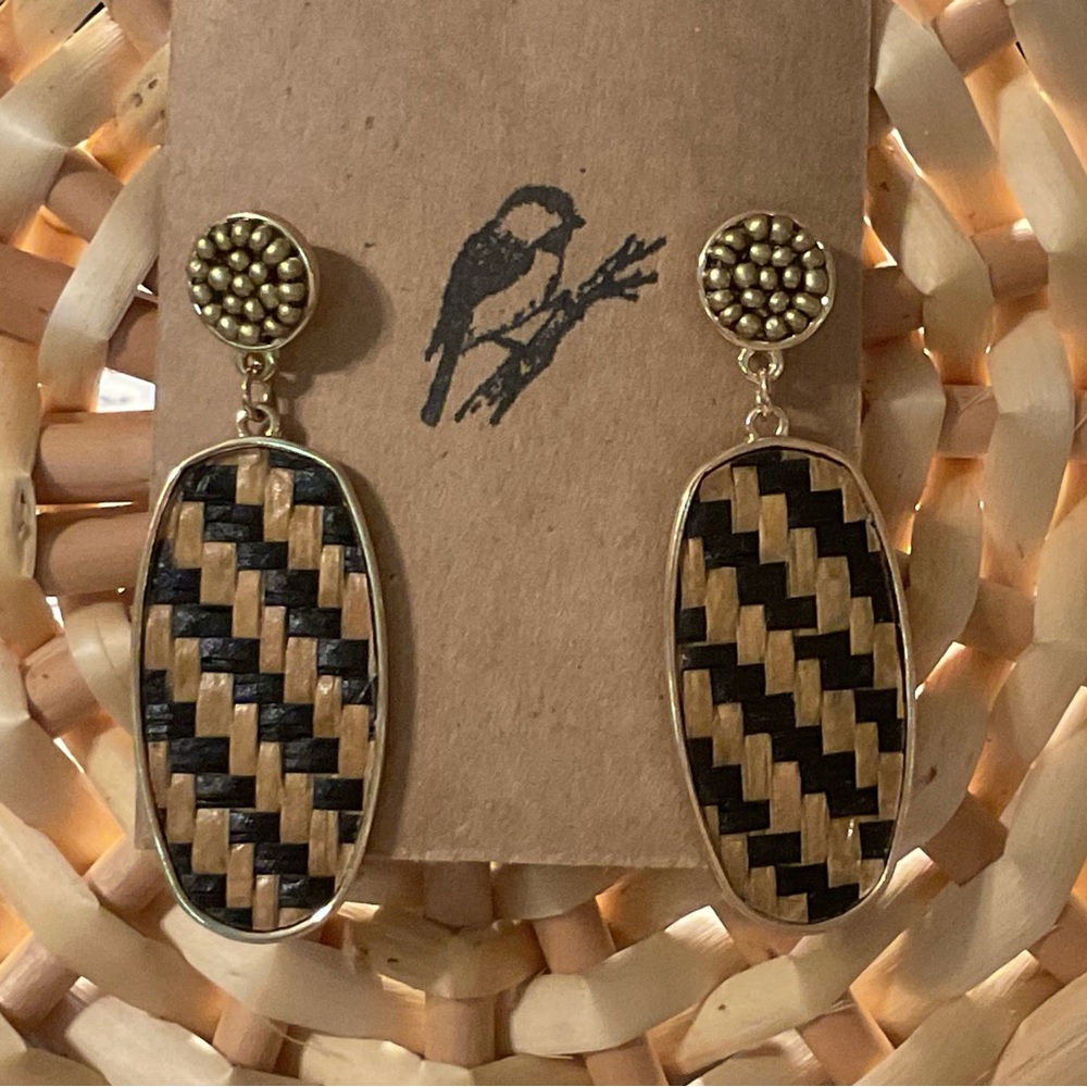 Elegant Black and Tan Woven Earrings